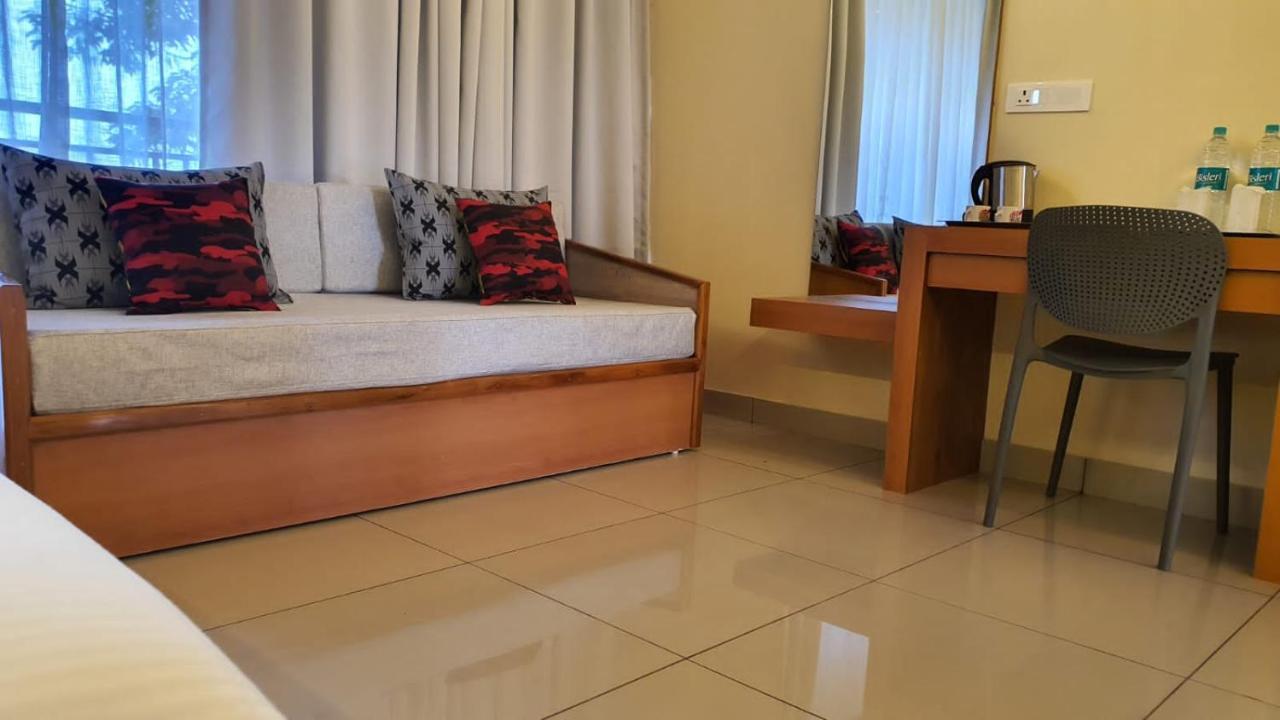 Upavan Resort Витірі Екстер'єр фото