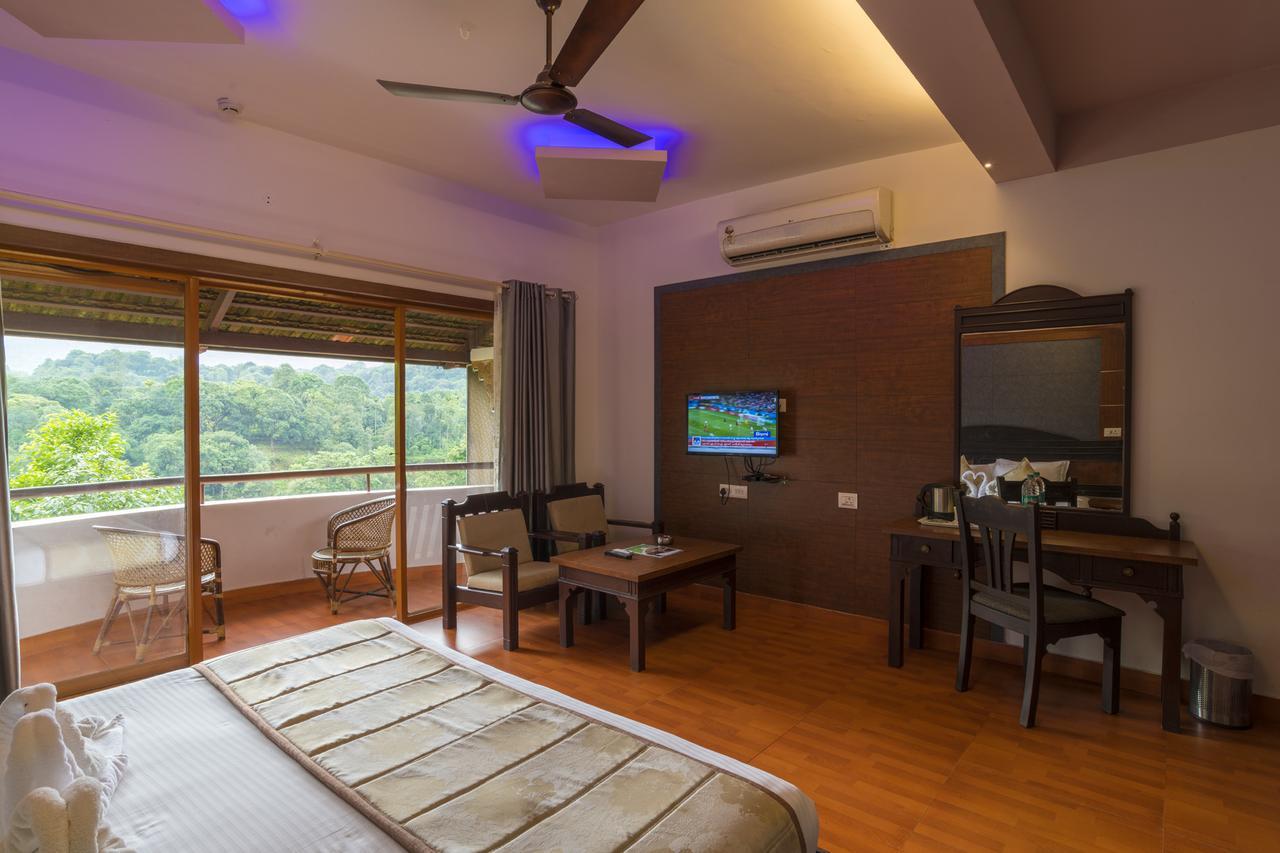 Upavan Resort Витірі Екстер'єр фото