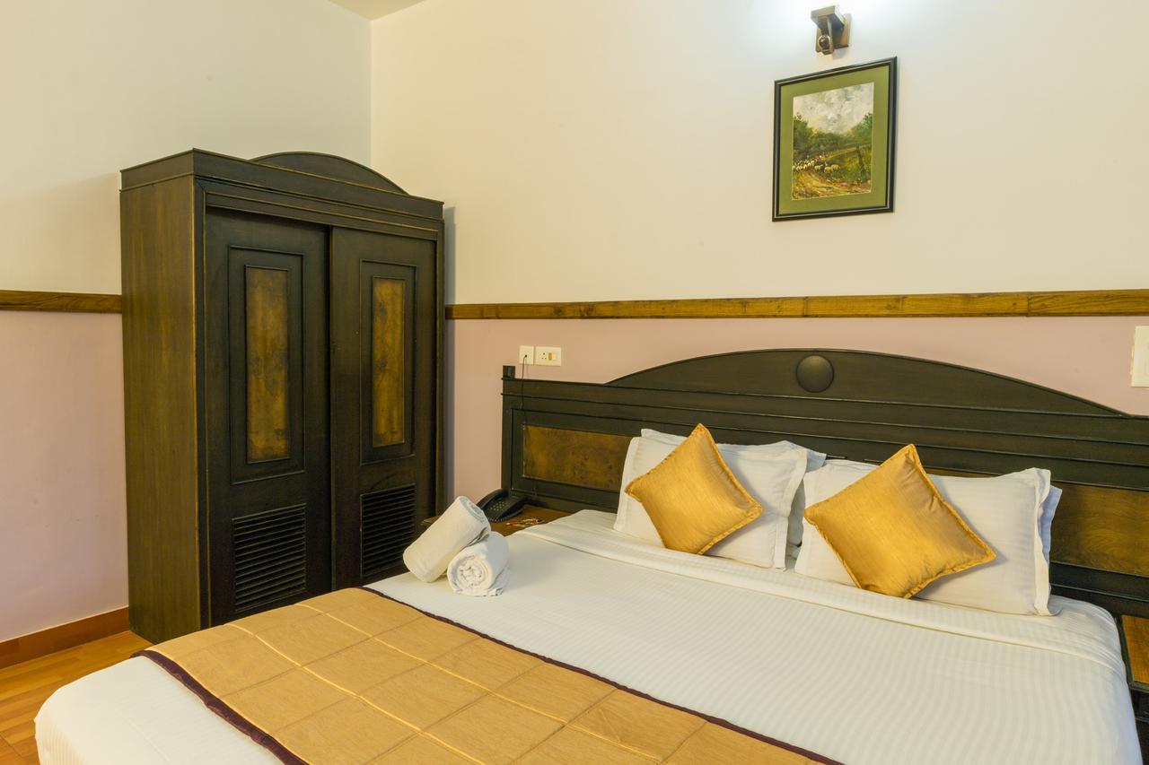 Upavan Resort Витірі Екстер'єр фото