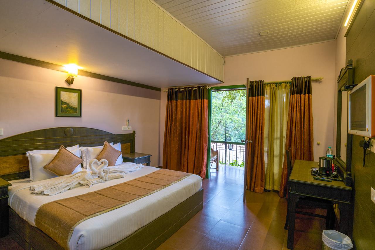 Upavan Resort Витірі Екстер'єр фото