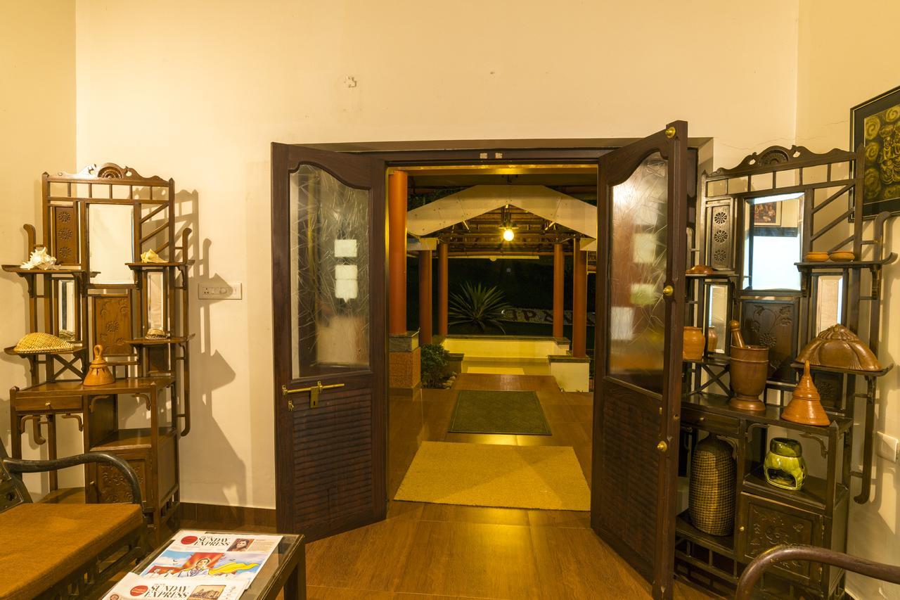 Upavan Resort Витірі Екстер'єр фото