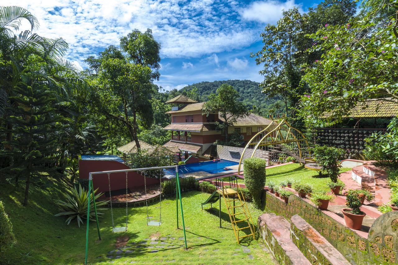 Upavan Resort Витірі Екстер'єр фото