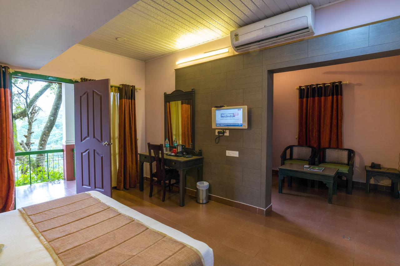 Upavan Resort Витірі Екстер'єр фото