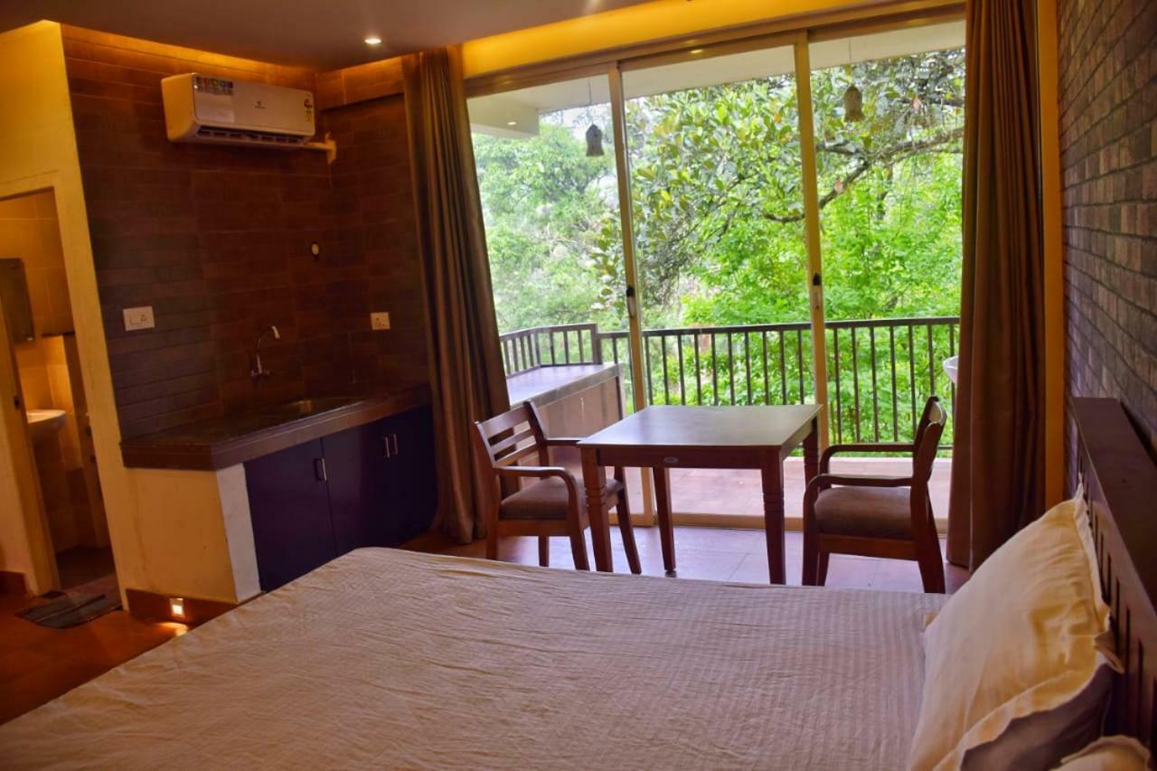 Upavan Resort Витірі Екстер'єр фото